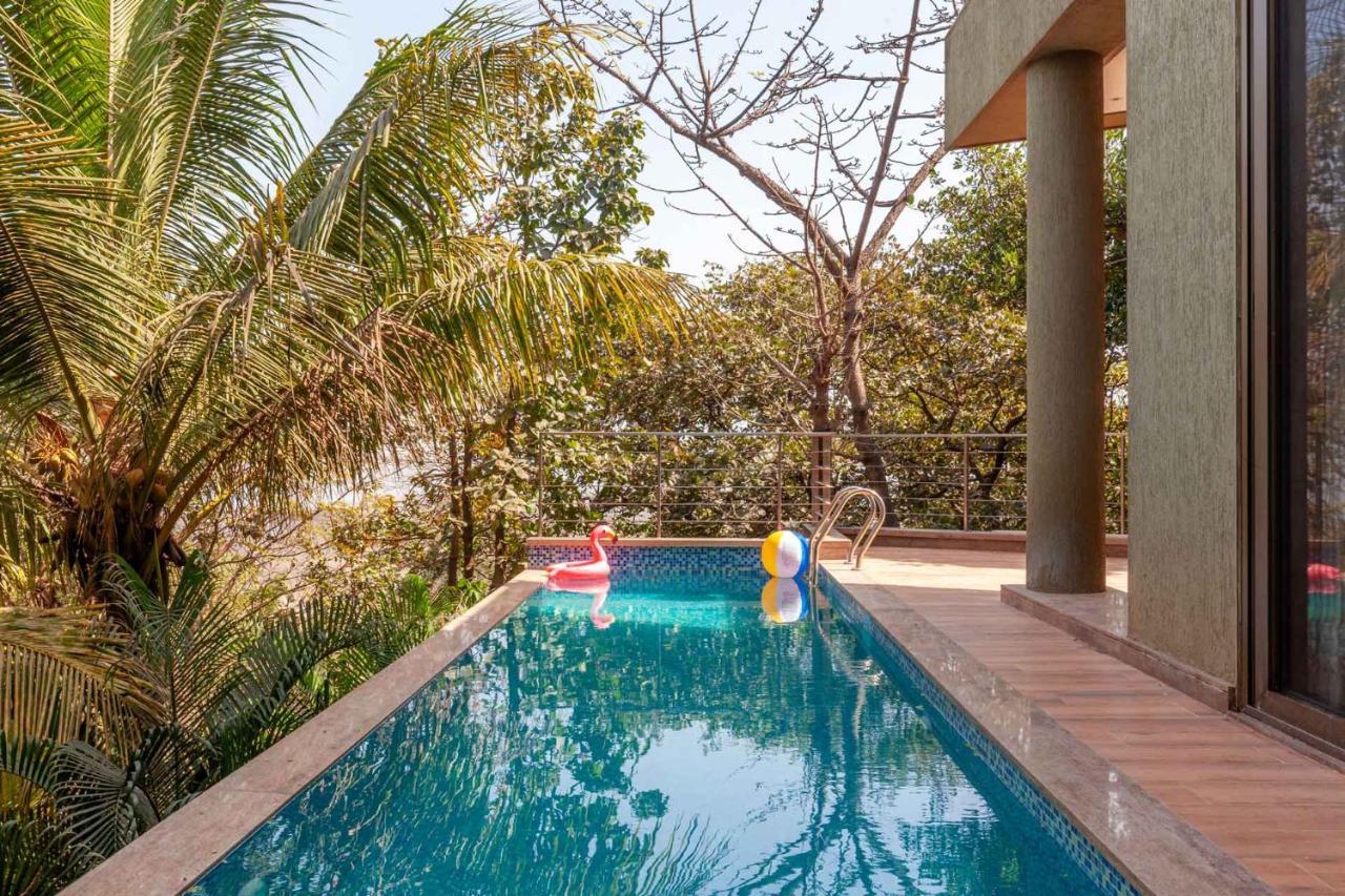 The Blue Horizon By Stayvista - Featuring A Beach-View Villa With A Swimming Pool, Indoor Games, And A Relaxing Balcony Alībāg Exterior foto